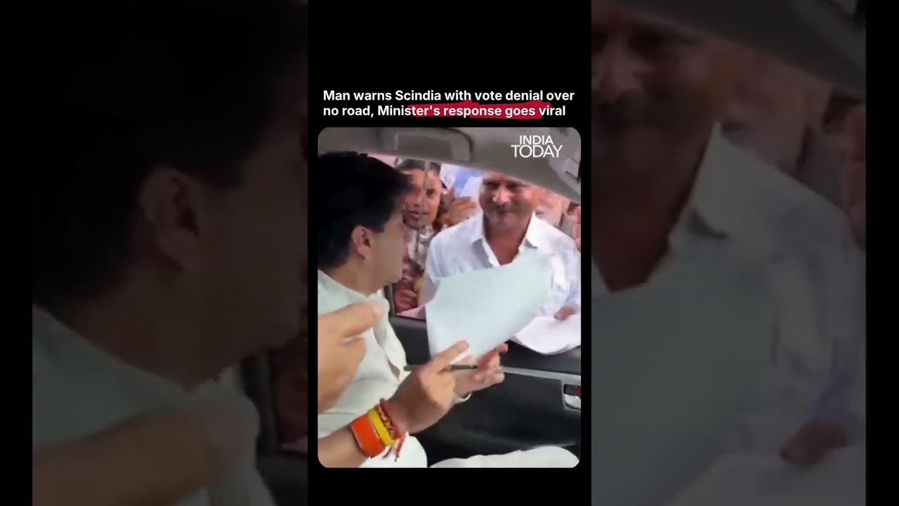 Scindia&rsquo;s Convoy Stopped In Guna Over Road Demand | &lsquo;Road Nahi To Vote Nahi&rsquo; Protest