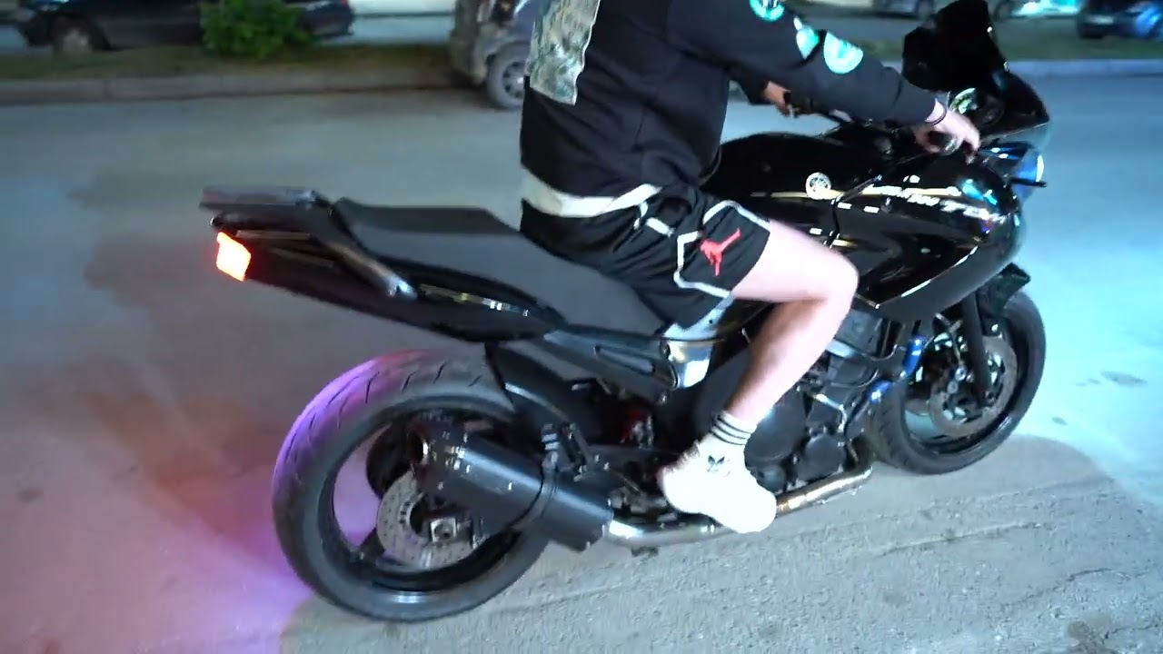 2003 YAMAHA TDM 900 sound with RACE GUNS exhaust - sound test