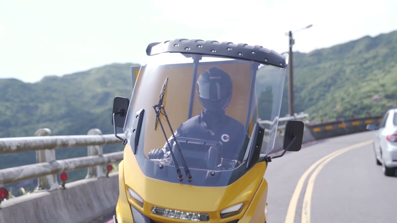 Show car on the road | Rapide3 | 蓋亞汽車 | Gaius Automotive Inc.