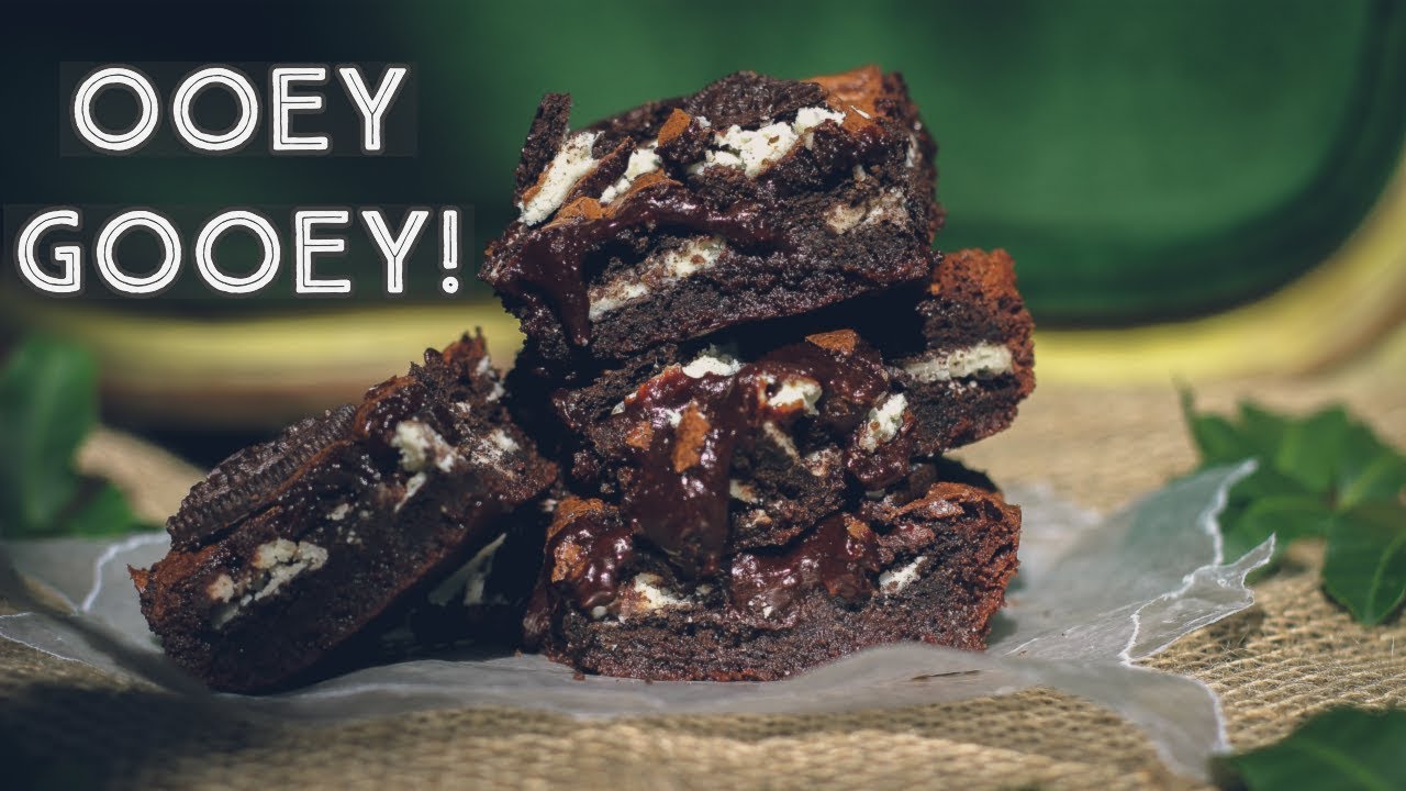THE BEST Chocolate Cookies & Cream BROWNIES