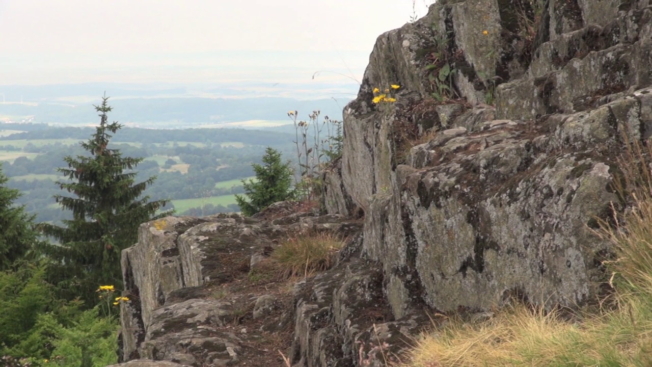 Vogelsberg - Geotope im Vogelsberg - Der Bilstein - Eine sagenumwobene Felsgruppe