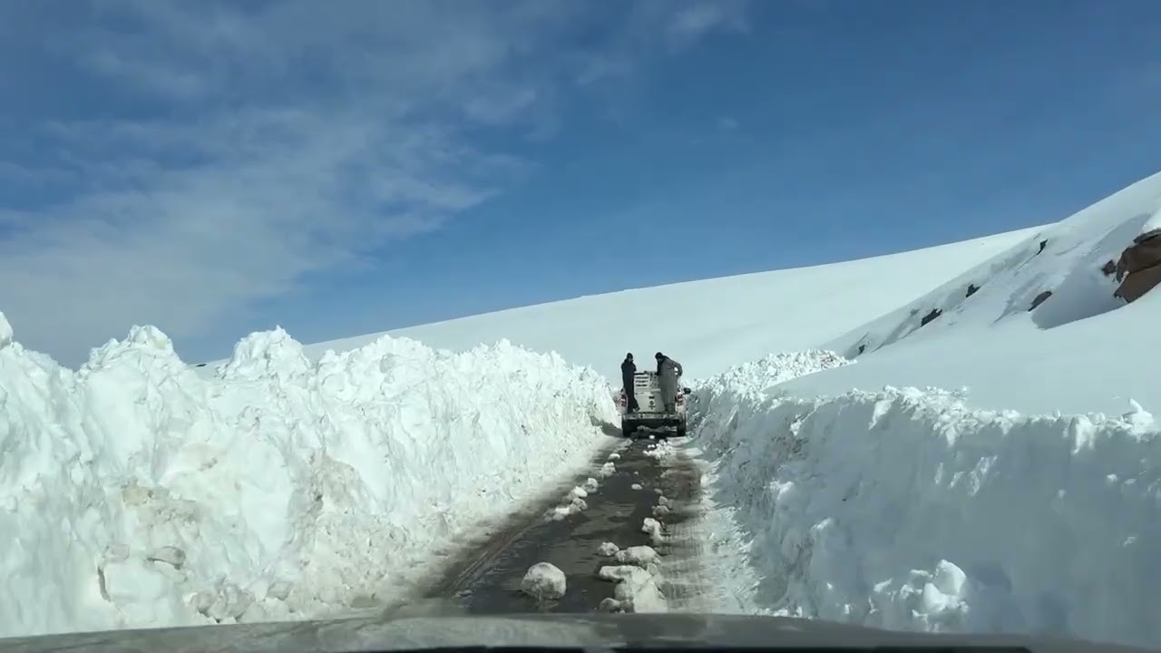 هنا أزيلال ❄️❄️ مشاهد جميلة لكثافة الثلوج  