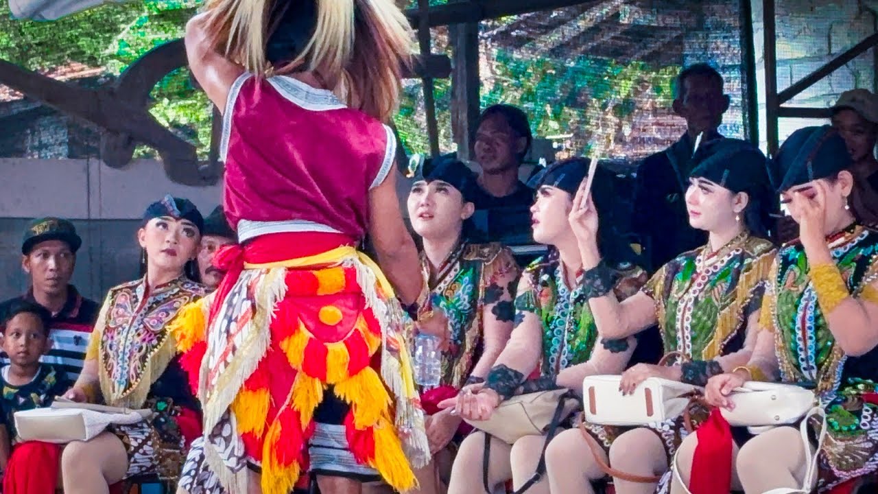 TERCIDUK ♥️ PONGGE PUTRI ZAA NGOBROL MESRA MINTA AQUA 