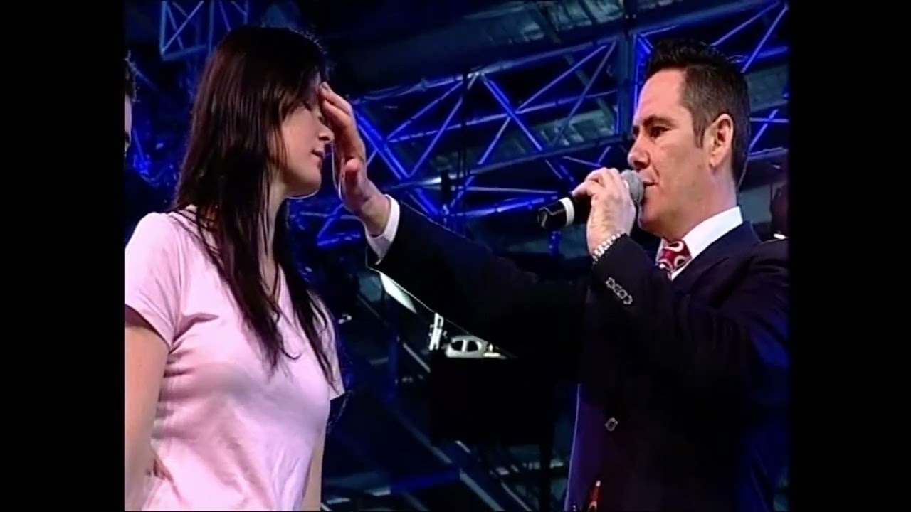 BANNED HYPNOSIS STUNT! - DO NOT TRY THIS AT HOME! - Hypnotist Mark Anthony