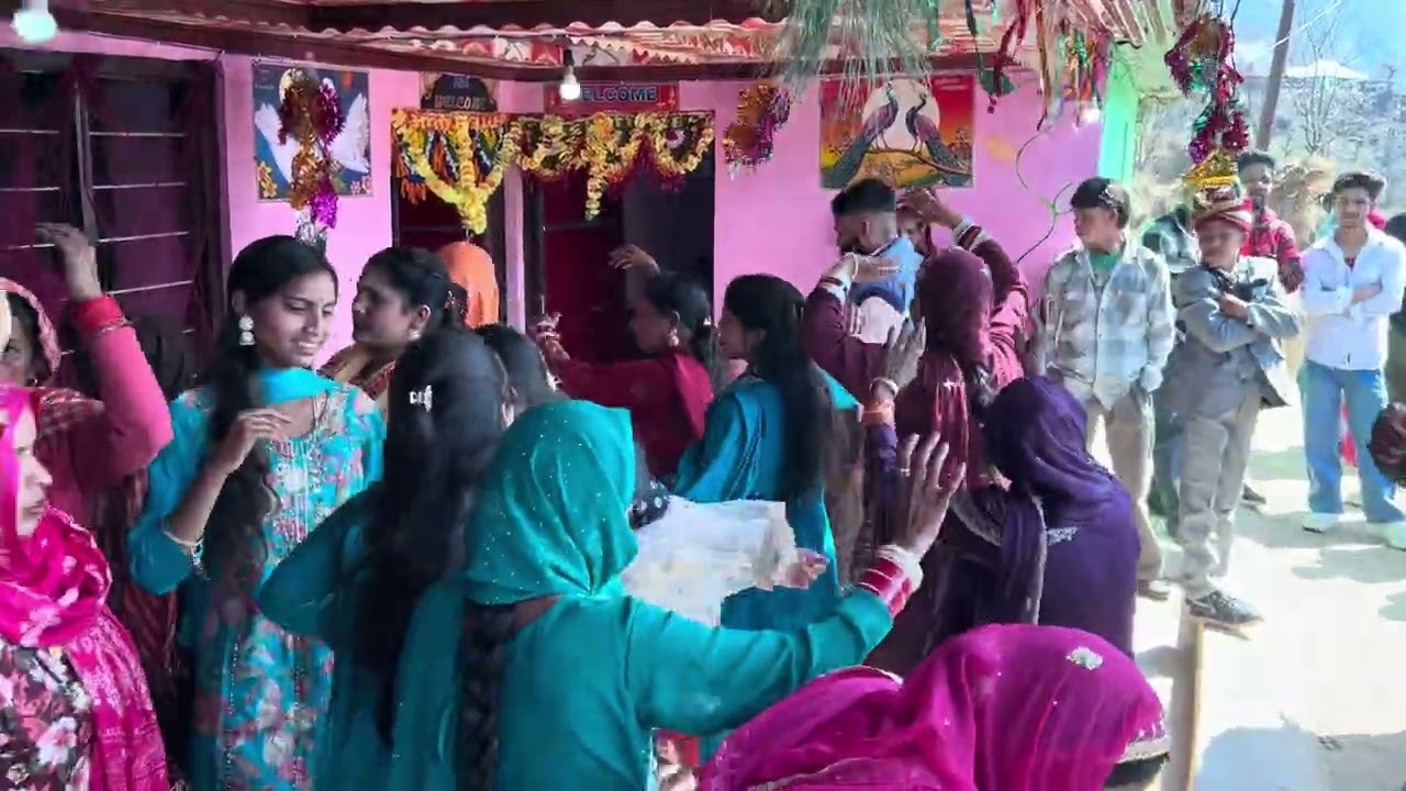 Dogri song dance 🥰video youtube dogri song #viralvideo ##dogrisong #trending #explore #viralvideo 😍
