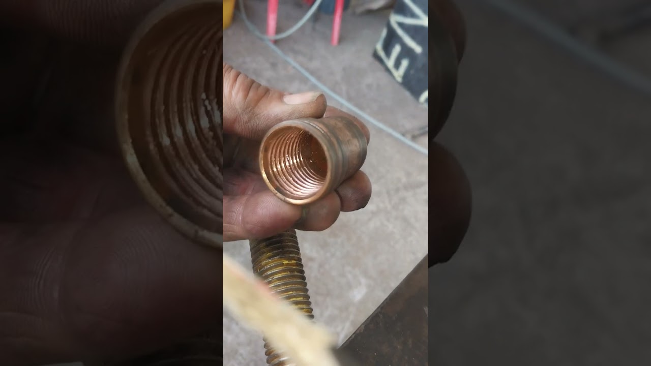 comment retirer un puit injecteur d un moteur cursor 13