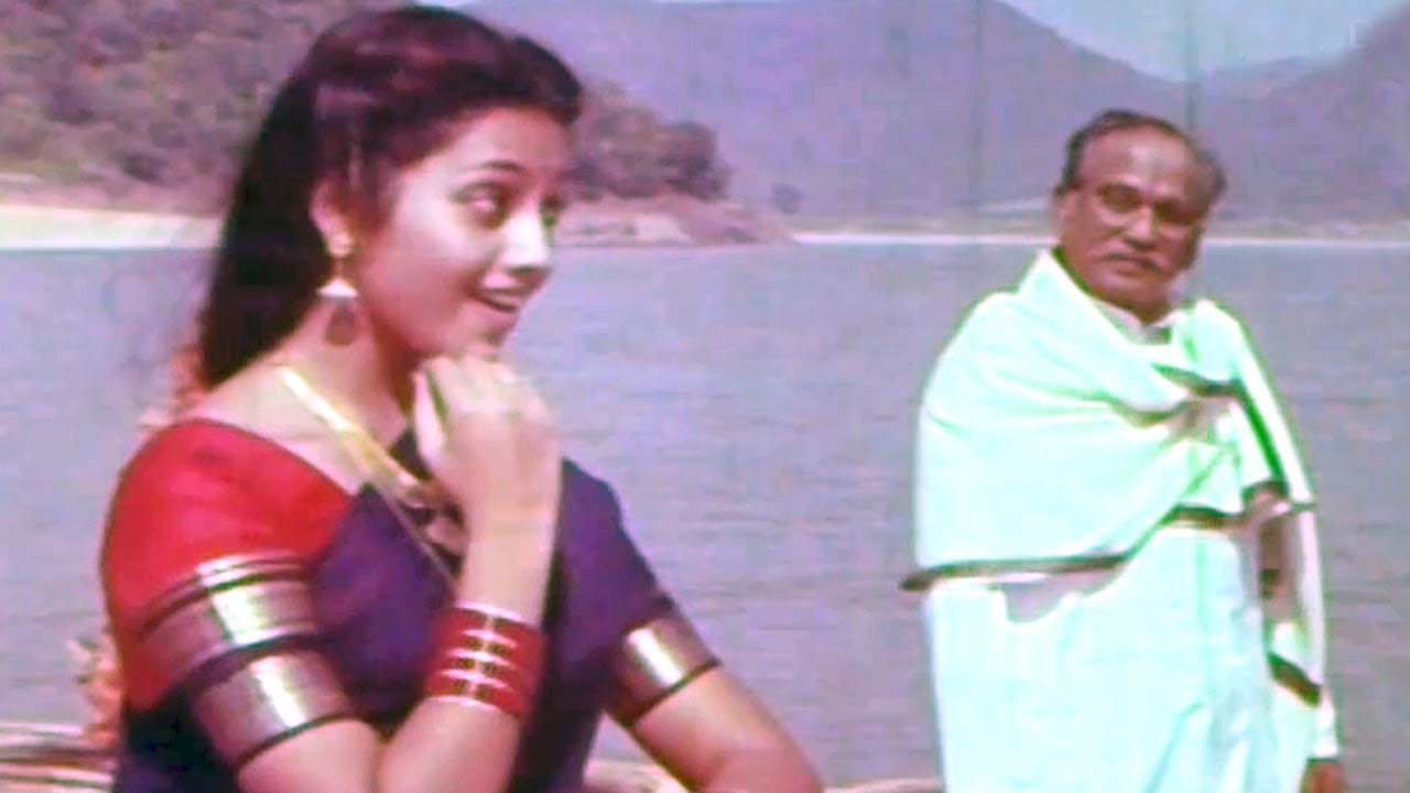 Seetharamaiah Gari Manavaralu Songs - Badharagiri Ramayya - Meena, ANR
