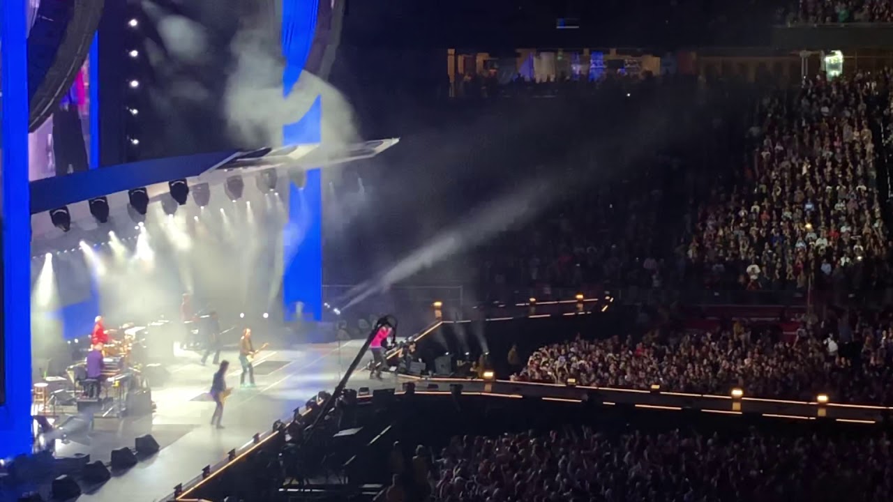 The Rolling Stones - Jumpin Jack Flash live in Santa Clara CA