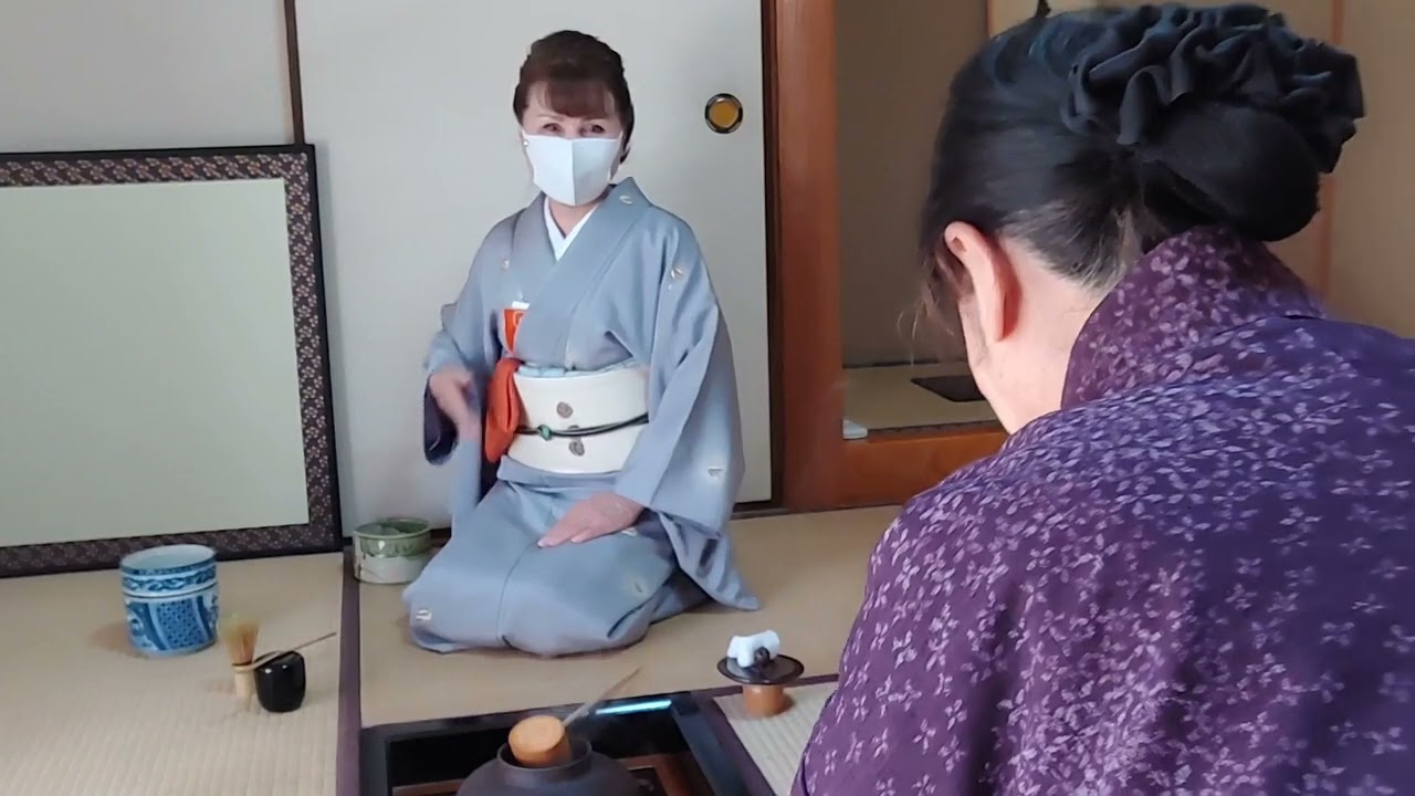 茶の湯 / 逆勝手・薄茶点前「炉」/ 楽しいお稽古😊