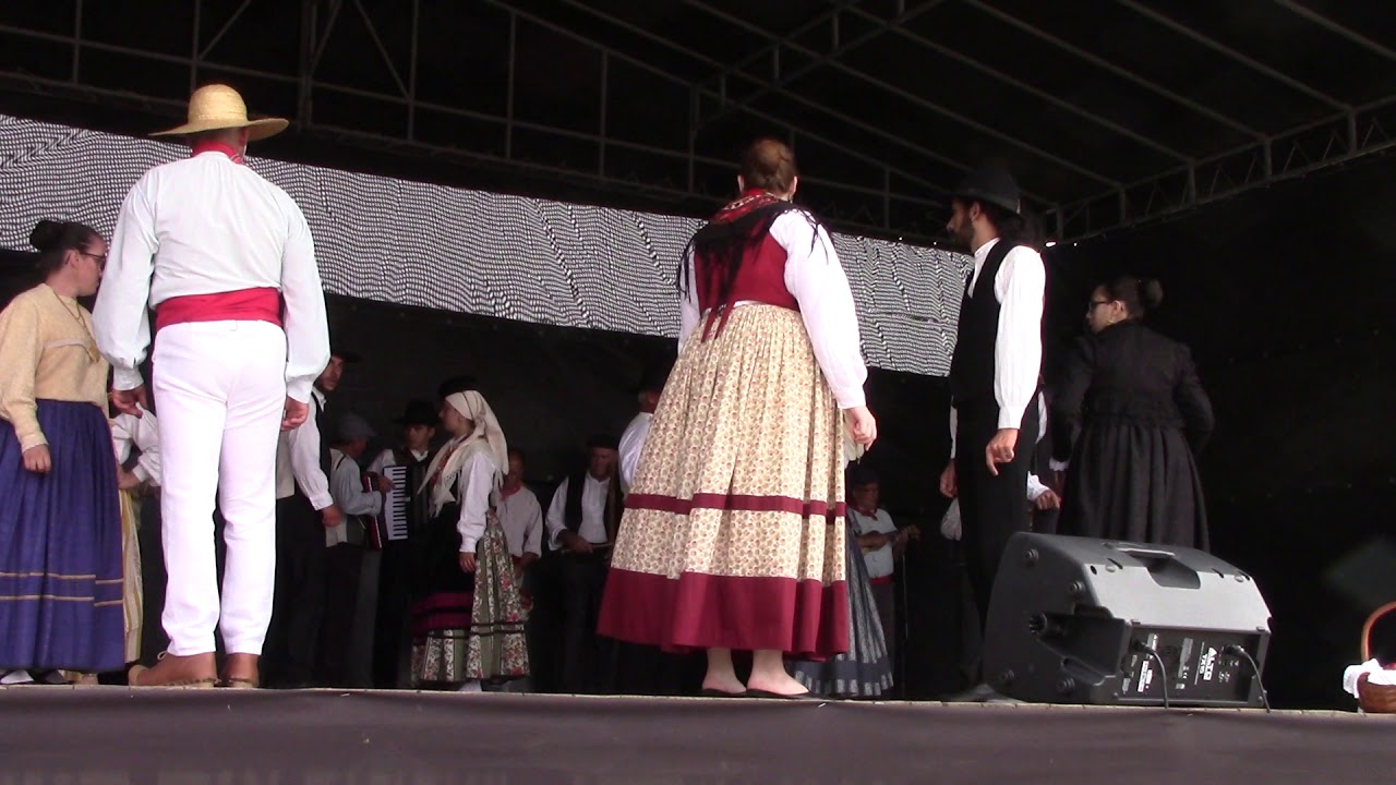 RANCHO FOLCLORICO DA ASSOCIAÇÃO RECREATIVA DE FERREIRINHA  --GONDOMAR