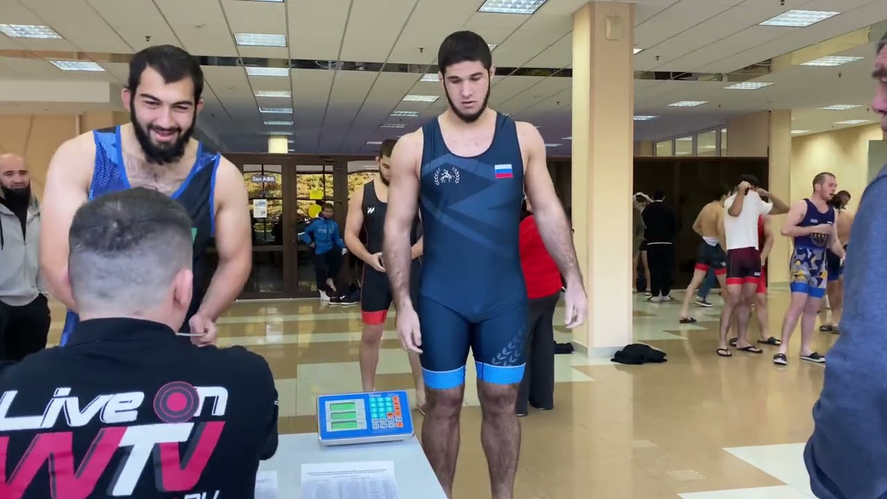 Взвешивание борцов на турнире памяти Ахмеда Жилетежева среди юниоров до 21 года. 22 октября 2025 г.