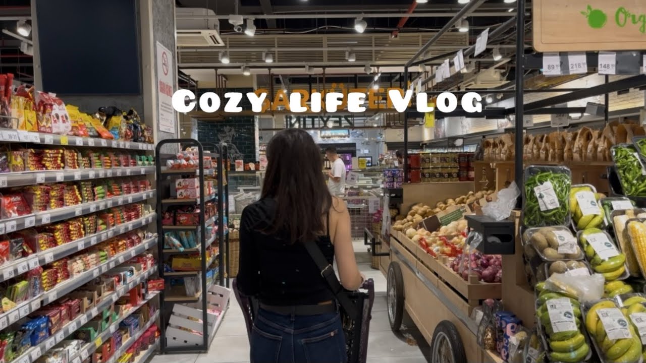 Silent Vlog | Summer Rain Walk, Coffee & Cozy Pasta Dinner