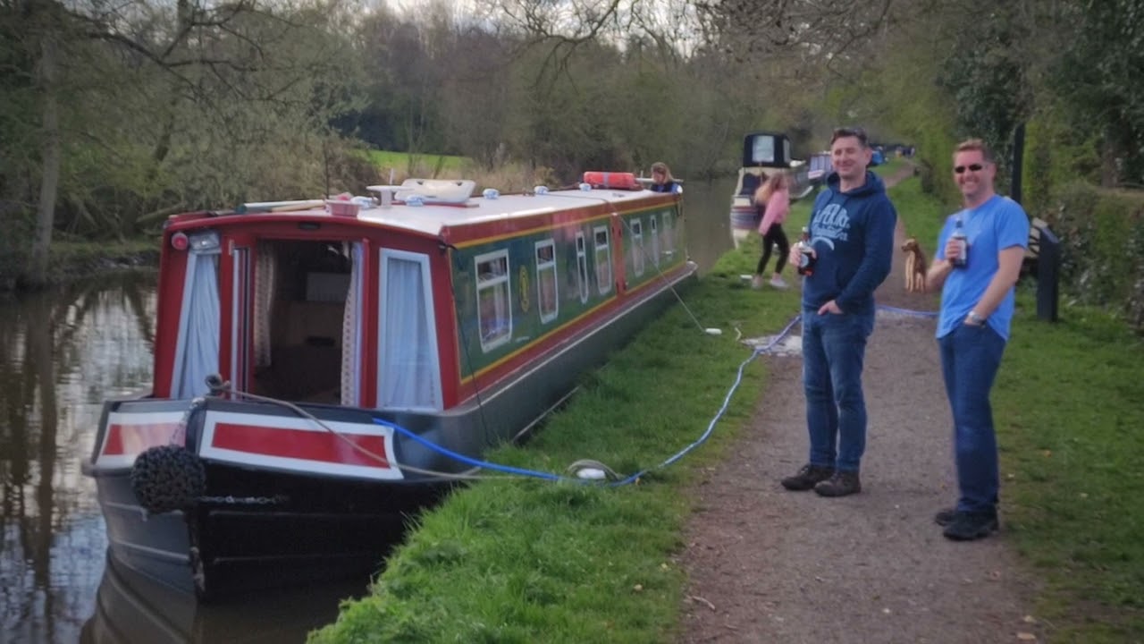 HiRes Slideshow 🚶 Grindley Brook Staircase Locks to New Mills Lift Bridge 🚶7/4/23