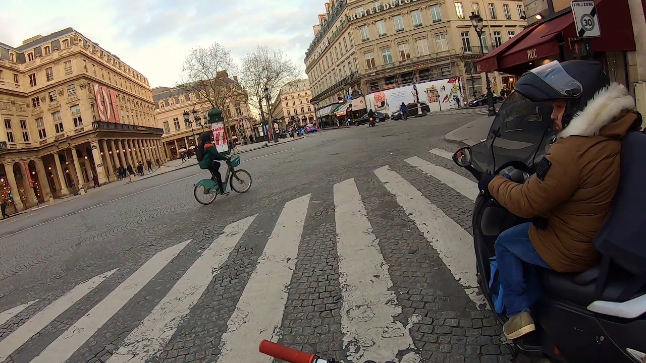 Un vélo à Paris - Mamie m'a tuer