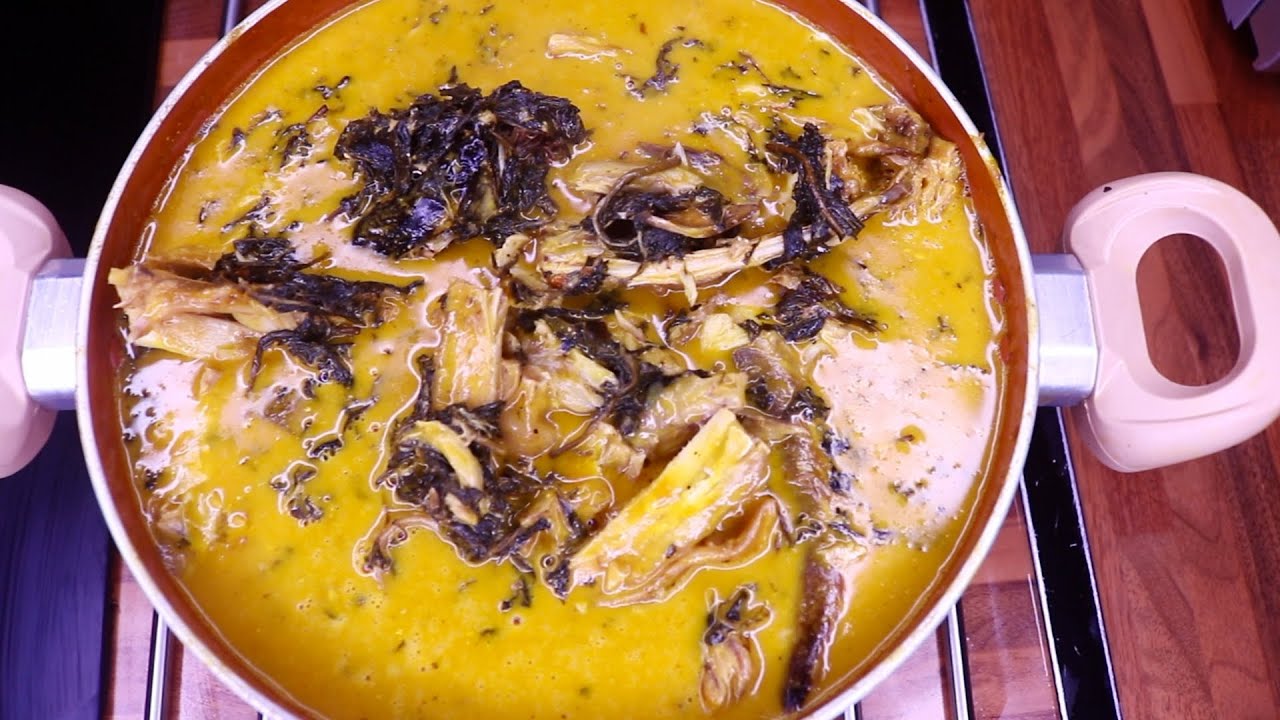 Smoke Mackerel Fish & Stockfish Head Bitterleaf Soup - Ofe Onugbu