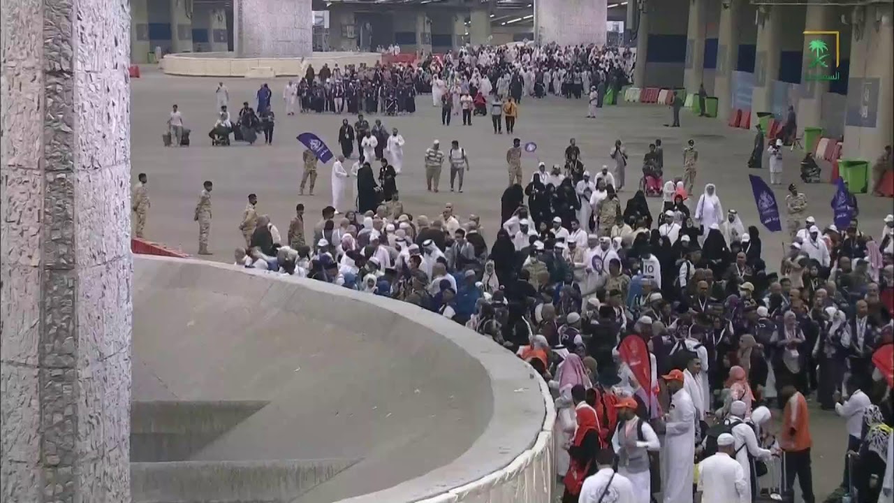 LIVE: Hajj pilgrims throw stones for 'stoning of the devil&rsquo; ritual