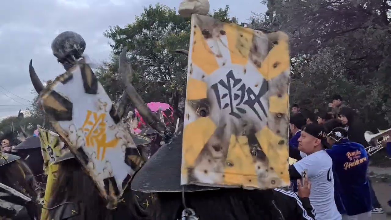 TRAKAROSA BANDA LA HECHICERA 🧙‍♀️