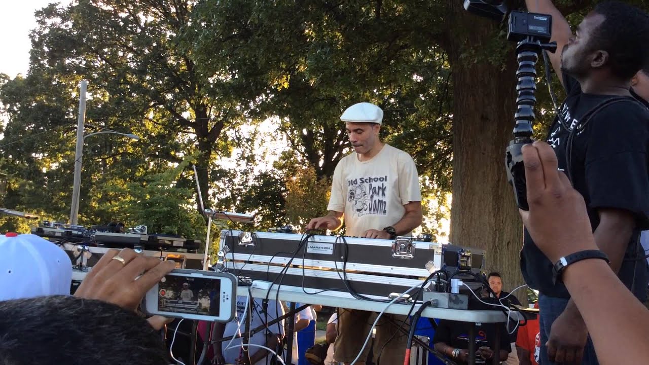 Dj Cash Money rocking Pump Pump Me up,In Fairmont Park Philly Aug 17,2014