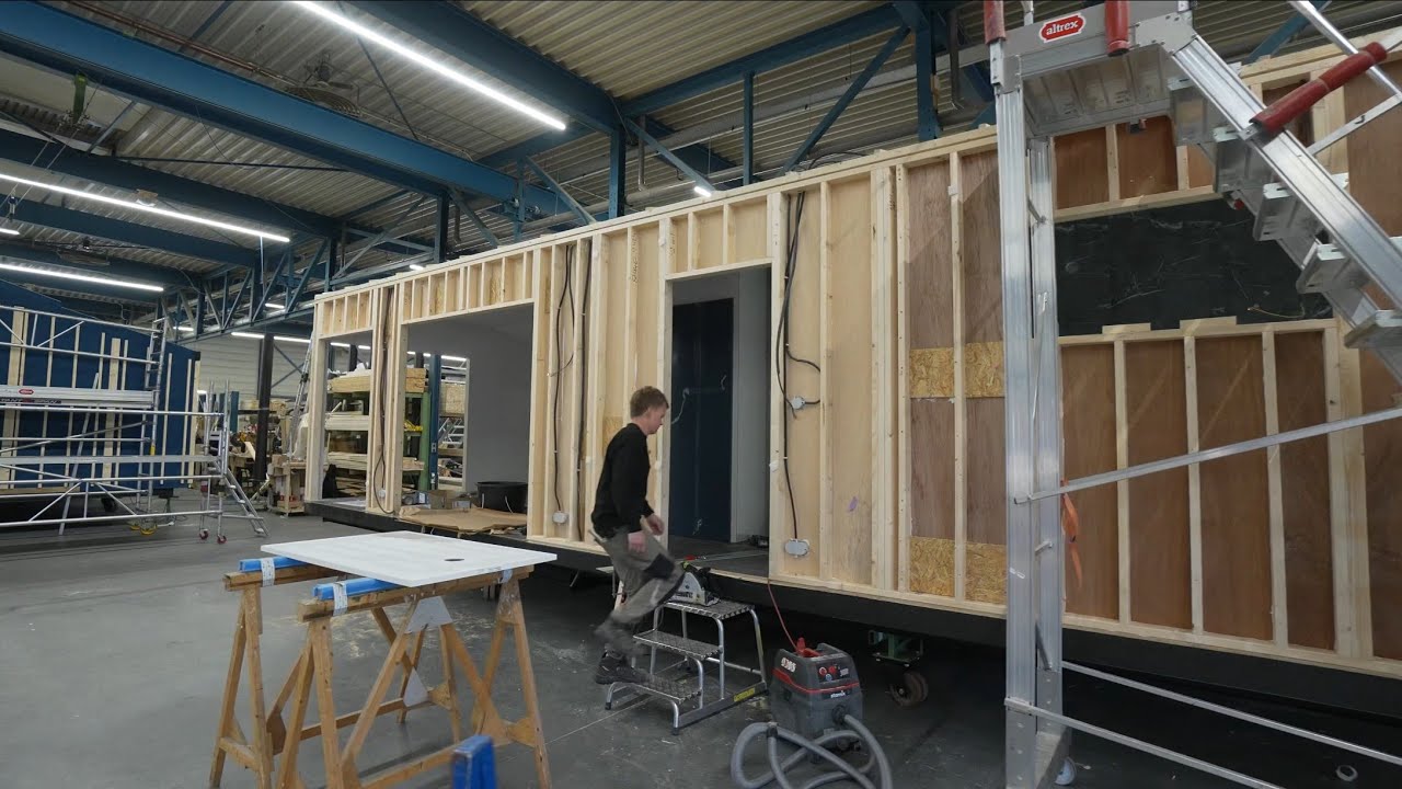 TINYHOUSE 2023: Größte Tiny House Fabrik EUROPAS für Chalet Bauweise. Behind the Scenes