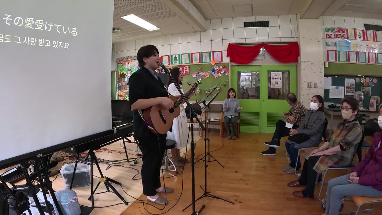 일본 가요 위를 보고 걷자 일본선교 비신지를 위한 공연 실황
