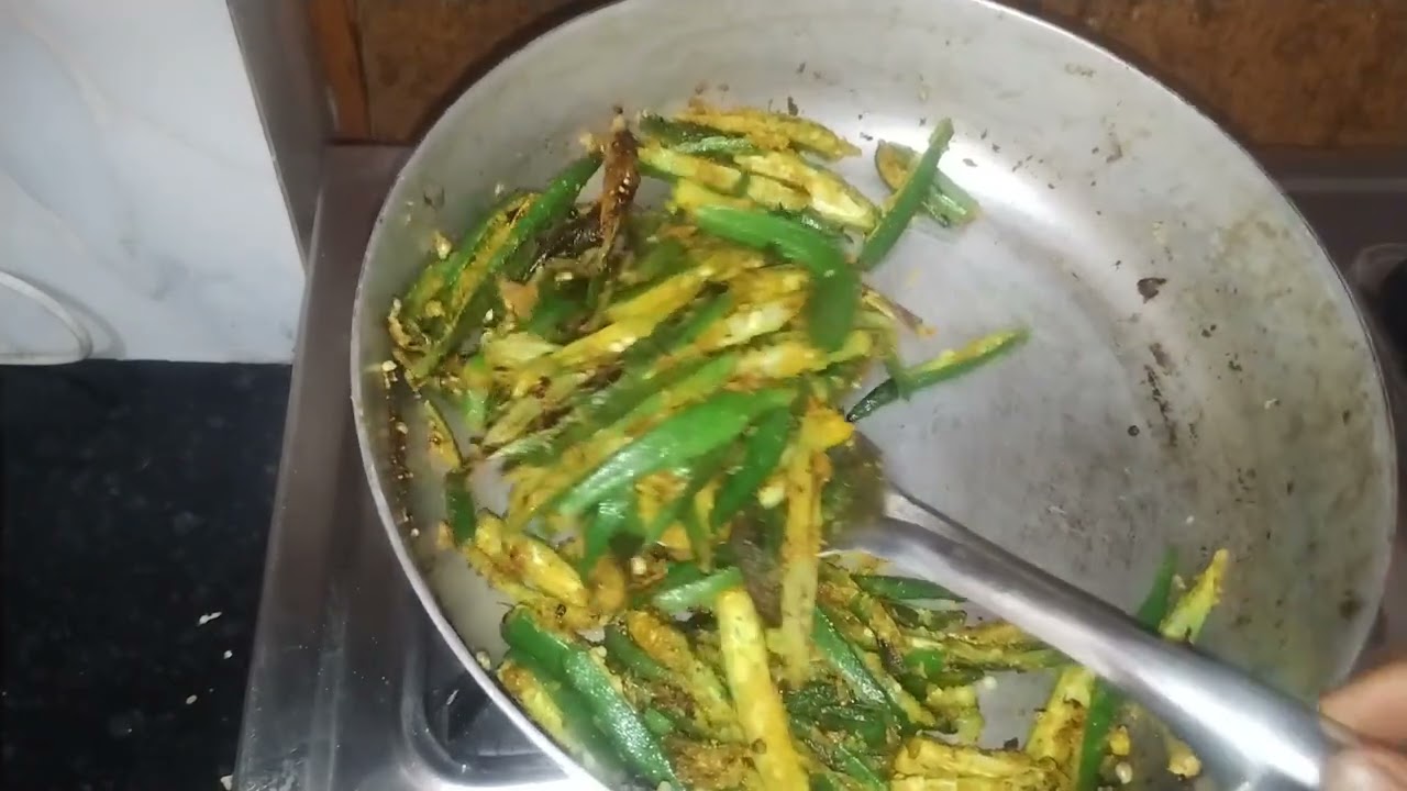 Bhindi ki Masaledar Sabzi 😋 | Itni Swadisht ki Sab Ungliyaan Chaatte Reh Jayenge