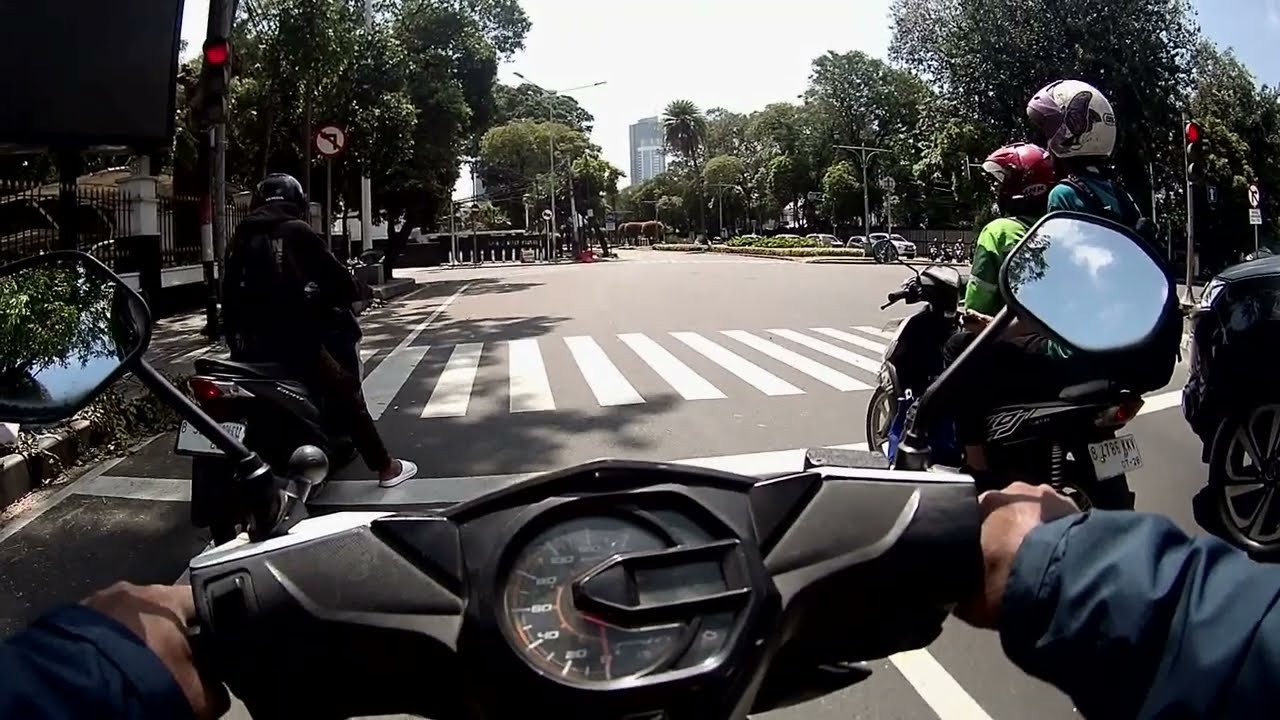H-6 MUSIM MUDIK TIBA JALANAN JAKARTA LANCAR DARI MENTENG MENUJU PASAR REBO