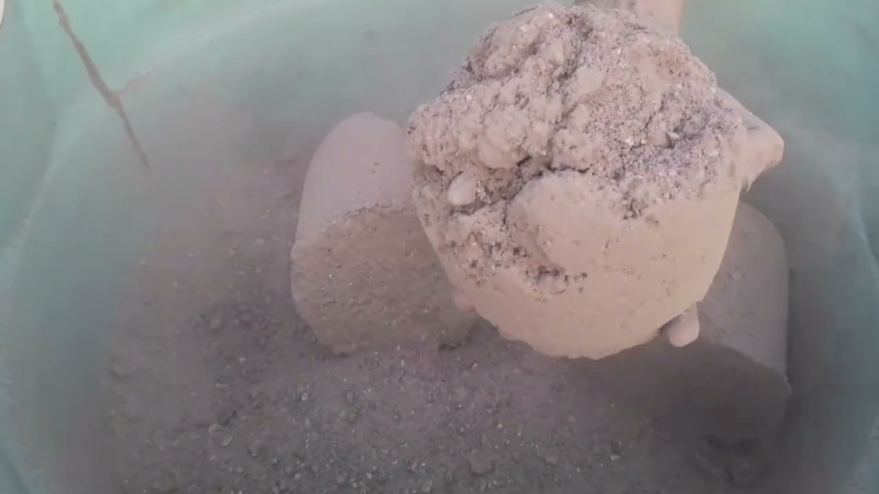 Dustiest brown dirt shapes❤️❤️dry crumbling in tub+ water asmr smoothy dusty asmr crumbling video💦💦