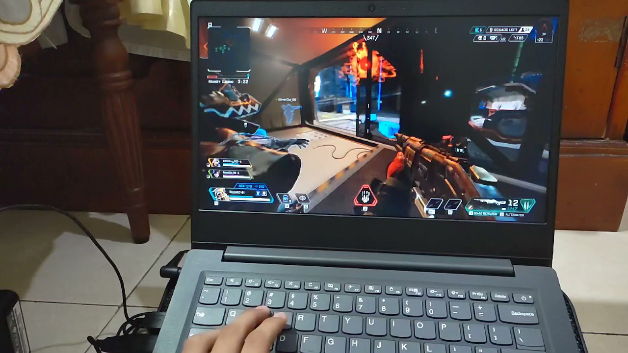 Nyampah Momentos - Apex Legends