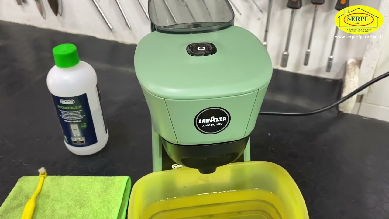 Lavazza A MODO MIO LM840 - Tutorial Procedura di decalcificazione | Lavazza descaling,