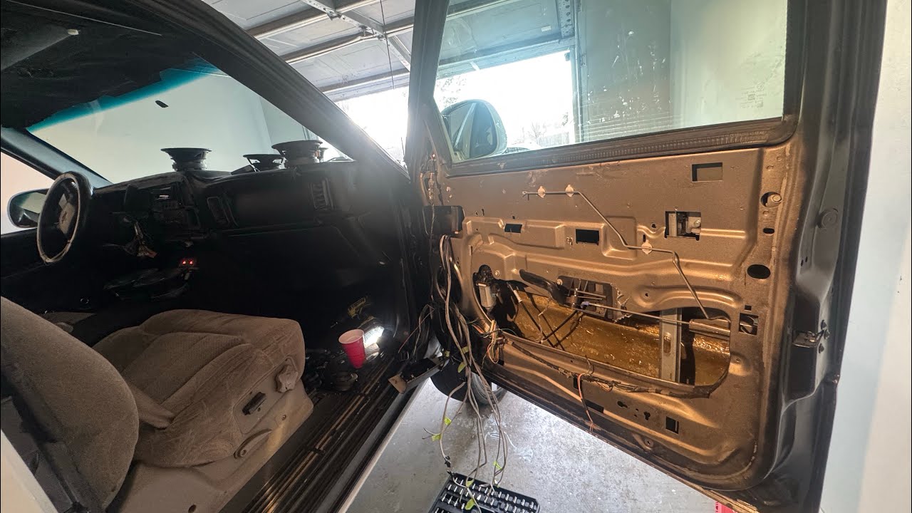 Bass Destroying Door once again 😮🤦🏾‍♂️ 6 SDDN 18s on 6 Jp83.5