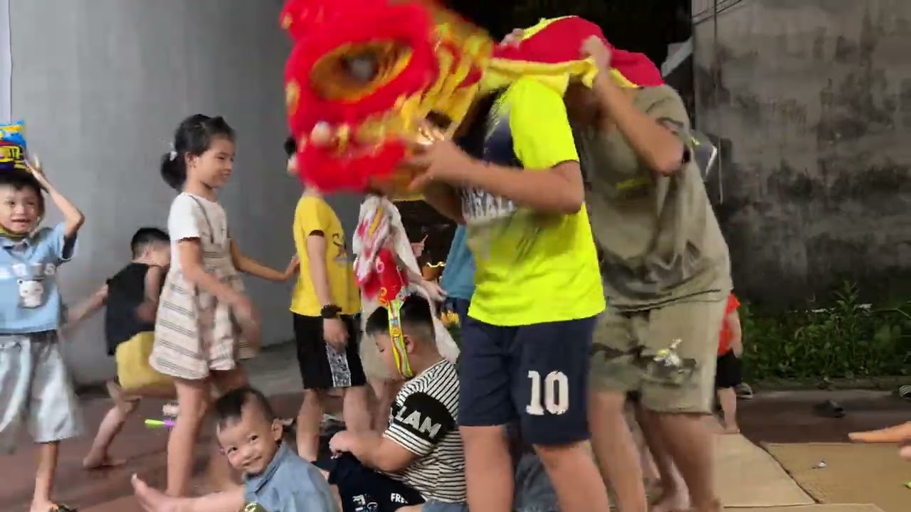 Video cut 3 | Trung thu nhà dì Thu