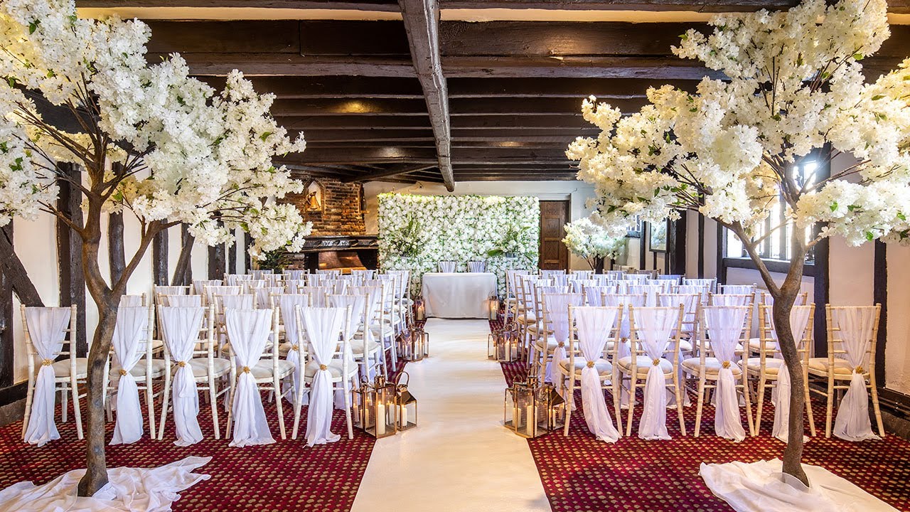 Weddings at The Rose and Crown Hotel
