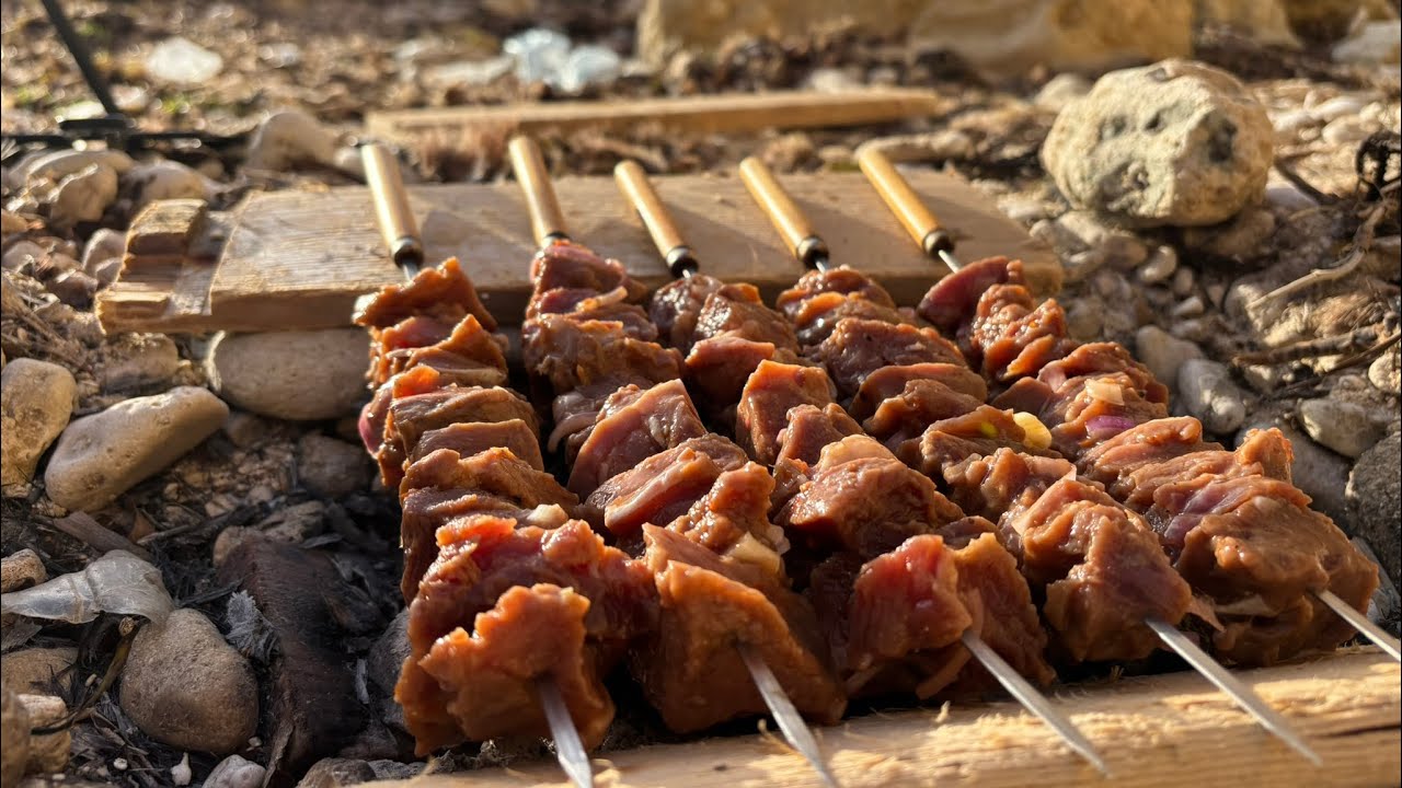 Saftiges Wildschwein Schaschlick grillen am Meer ☀️