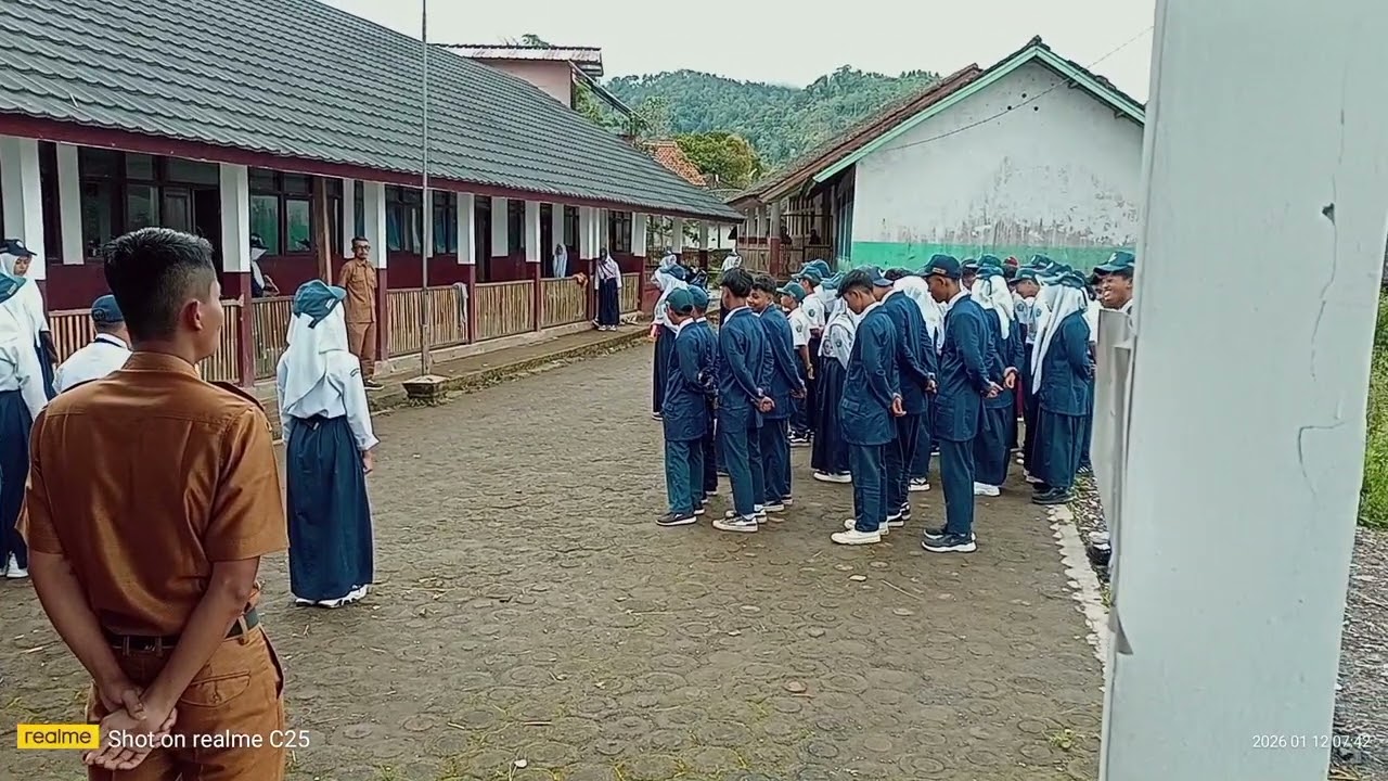 Pagi Ceria dan Upacara Bendera_Smpn Satu Atap 1 Bungbulang_Senin,12 Januari 2026