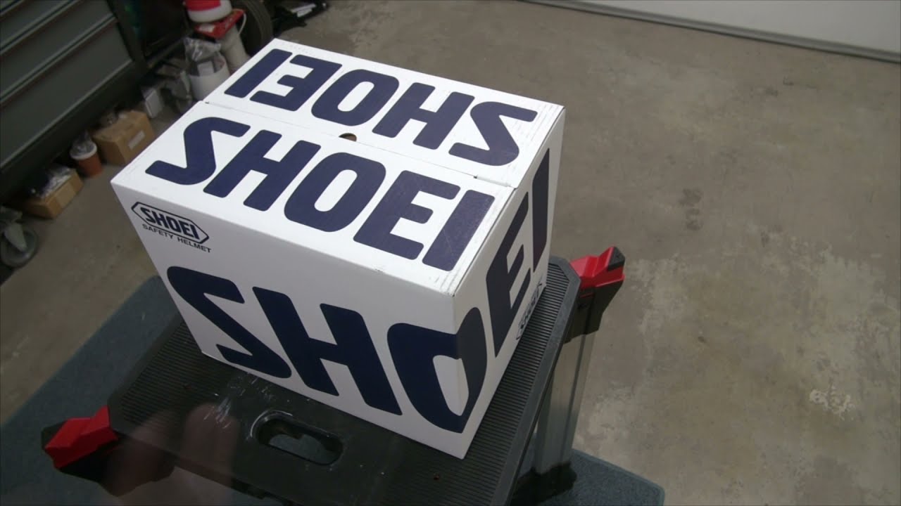 Shoei RF-1400 - Unboxing & Cardo Install