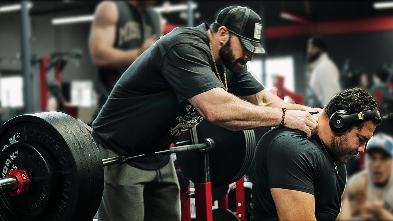 THE MOST INSANE BENCH PRESS AT ZOO CULTURE...