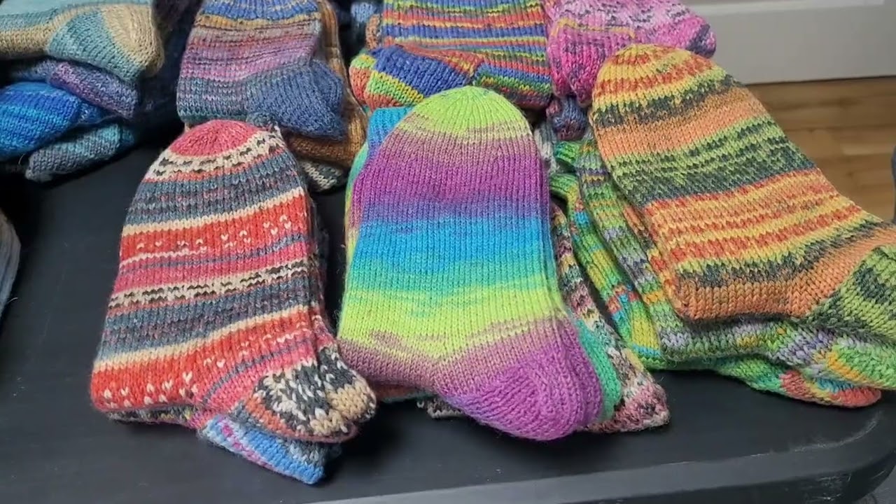 🧦Носки на продажу. Какие продаются,что буду вязать? 🤔🤔🧦🧦