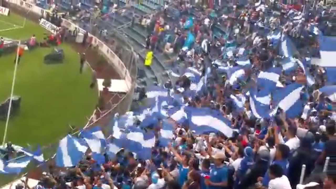 UNA REJA ME SEPARA(LA SANGRE AZUL)