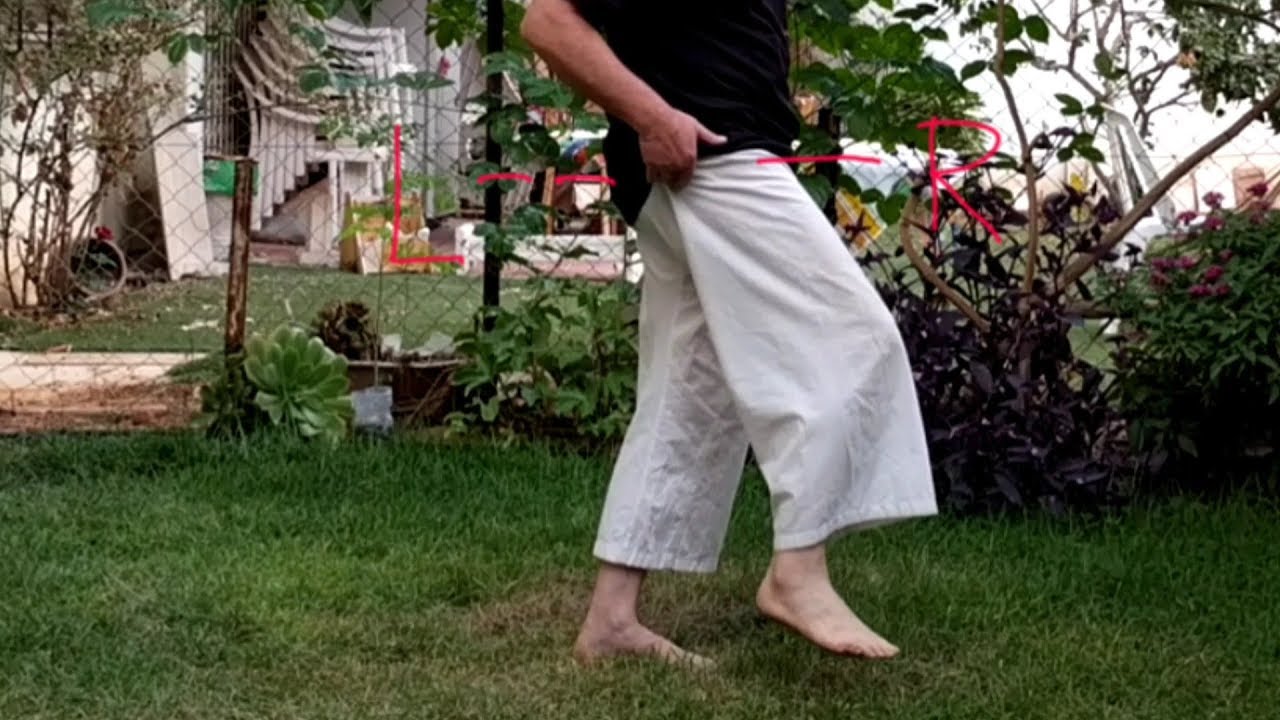 Natural walking in FORMLESS FLOW&trade;