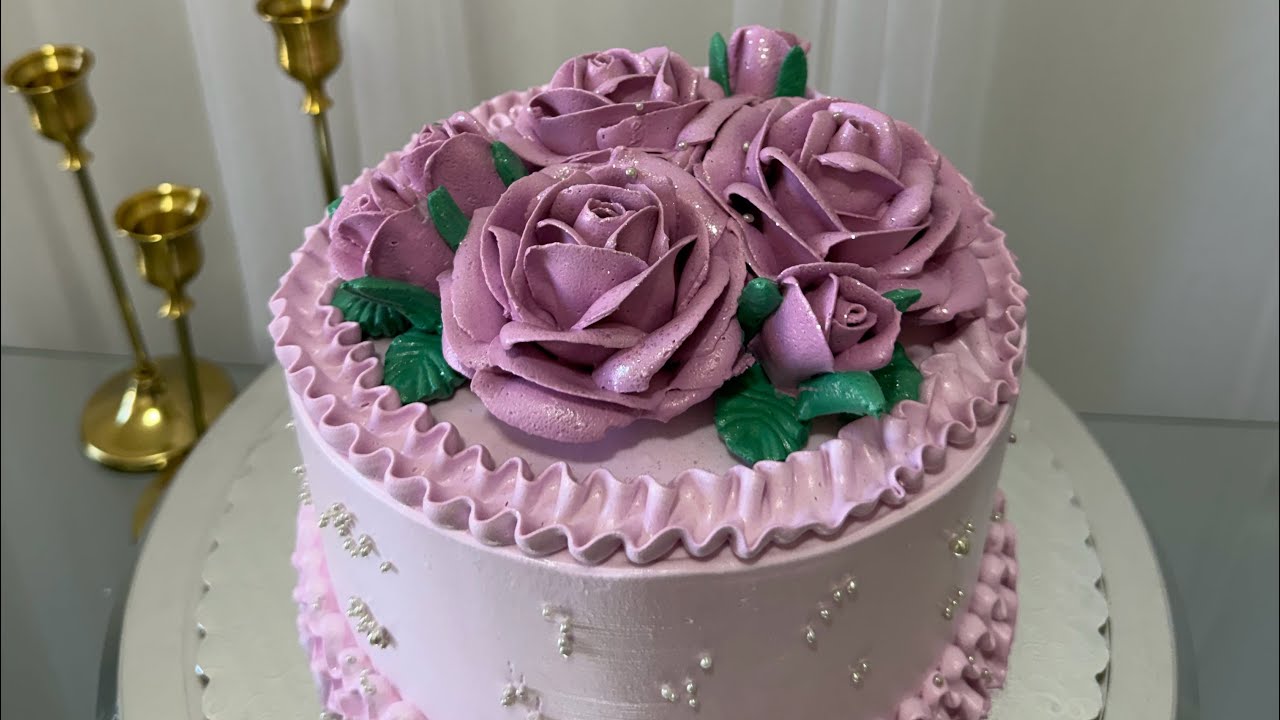 Украшаю тортик 🌹🌹🌹🌹🌹🎂