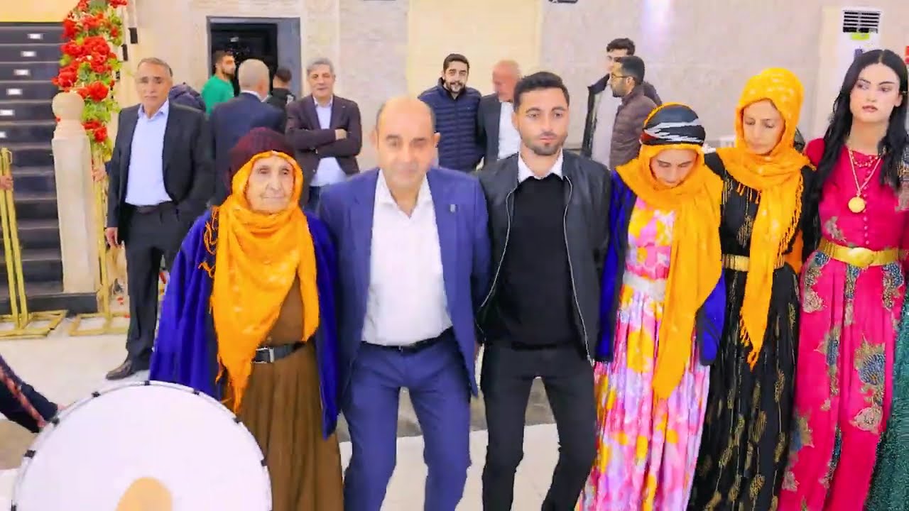 Emine & Rohat - Full