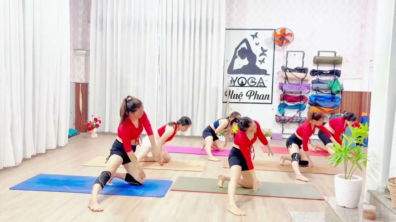 Mây biên đạo Xinh Bui