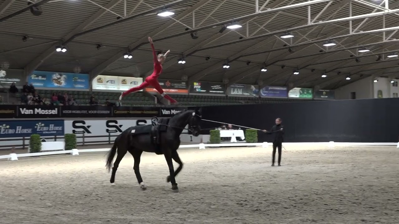 Romy Schlange fs
