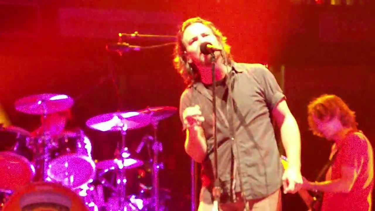 Pearl Jam - Hold On - 10.30.09 Philadelphia, PA
