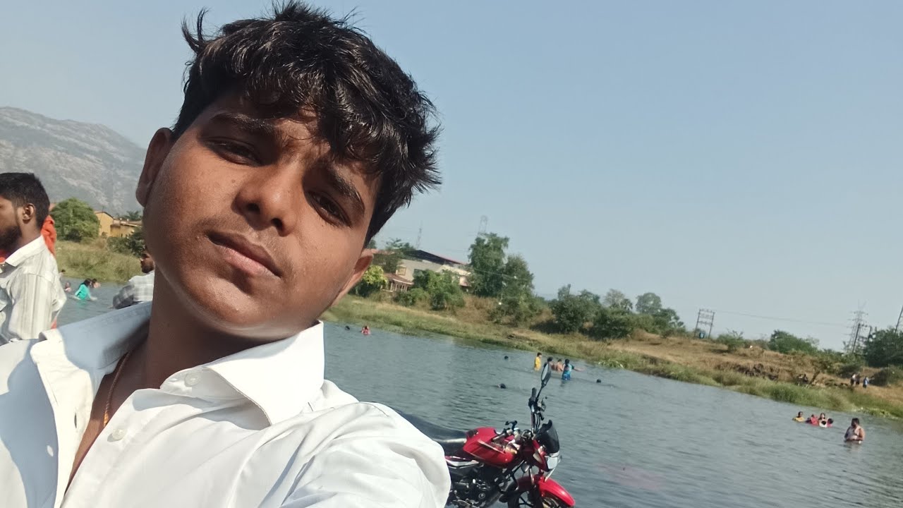 वज्रेश्वरी ट्रिप व्लॉग | पहाड़ों के बीच नहाने का मस्त Experience 😍 | Bike Ride Fun