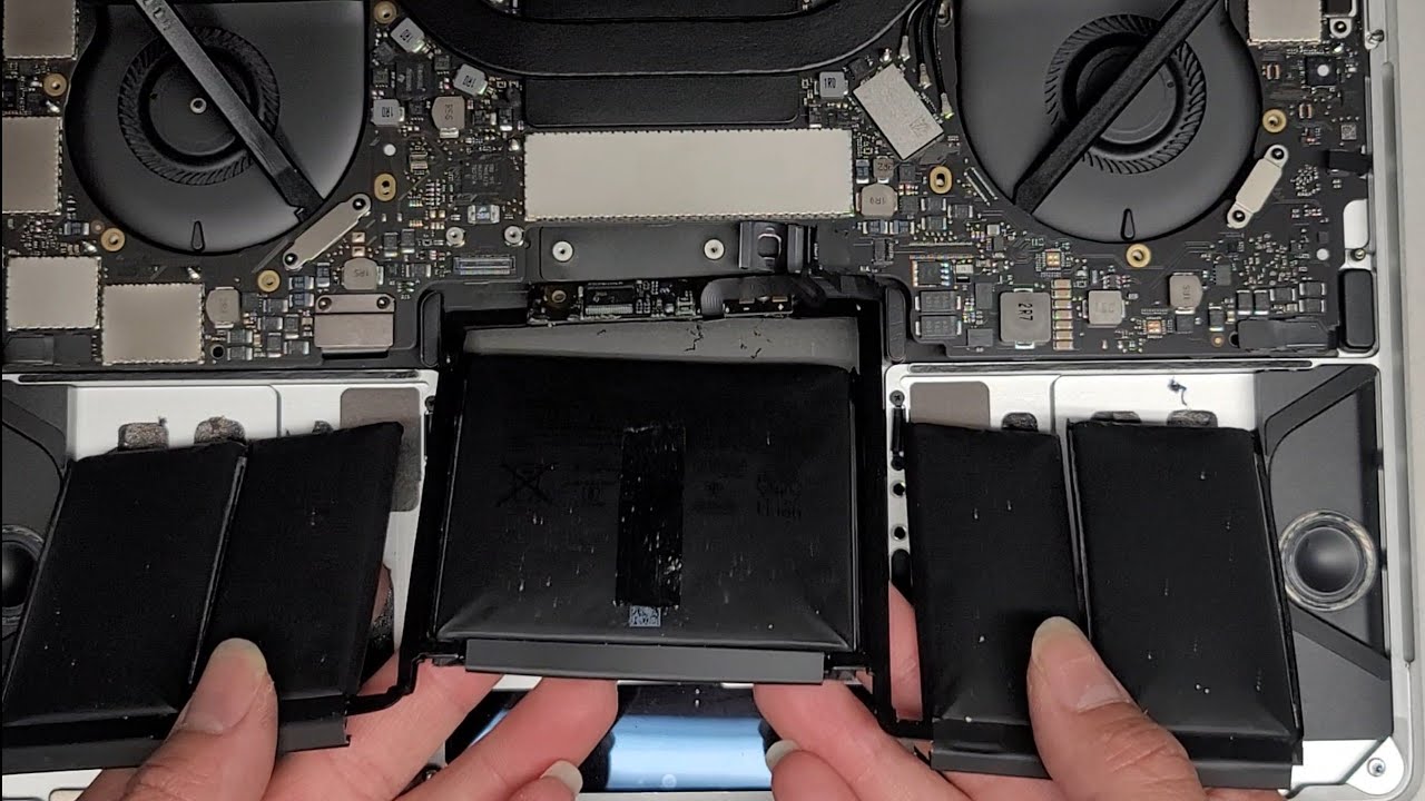 Разборка 13-дюймового MacBook Pro A1706 (середина 2017 г.) аккумулятора, трекпада, замена сенсорн...