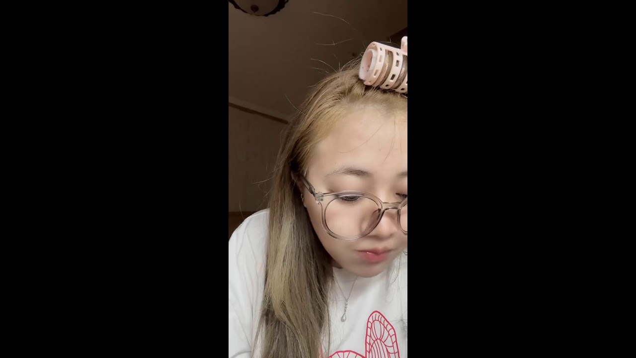 Dinda taiwan live lagi sekarang