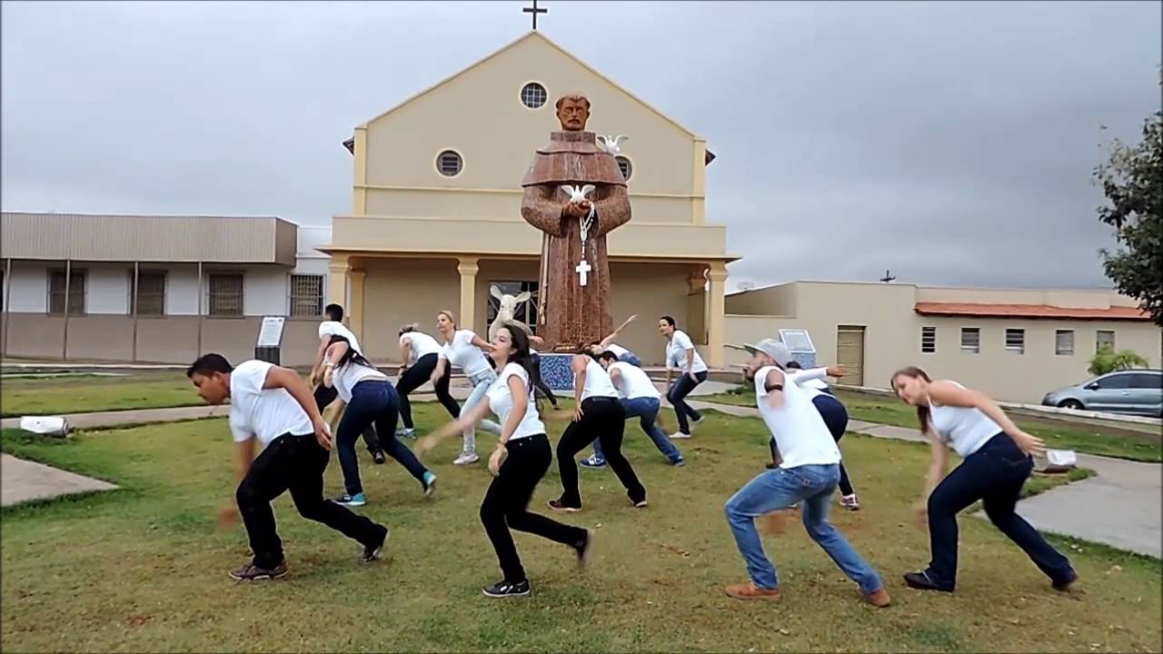Santos de Calça Jeans/Flash Mob Encontro de Jovens 2016 Anicuns