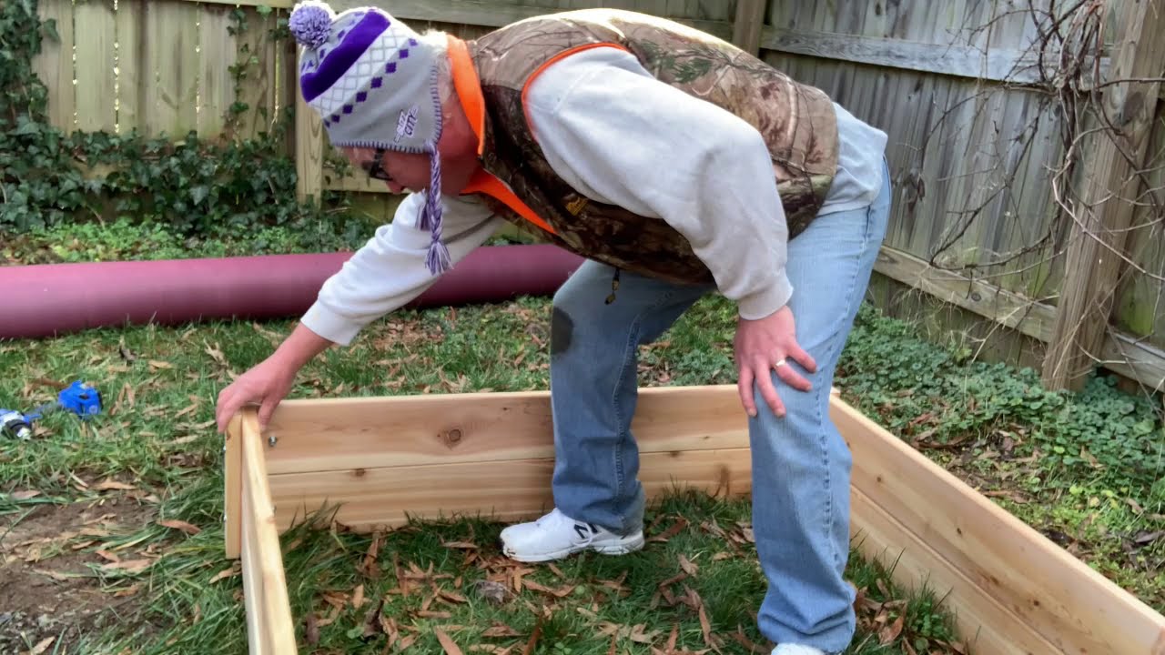Infinite Cedar 4'x8' Raised Bed Assembly and Review