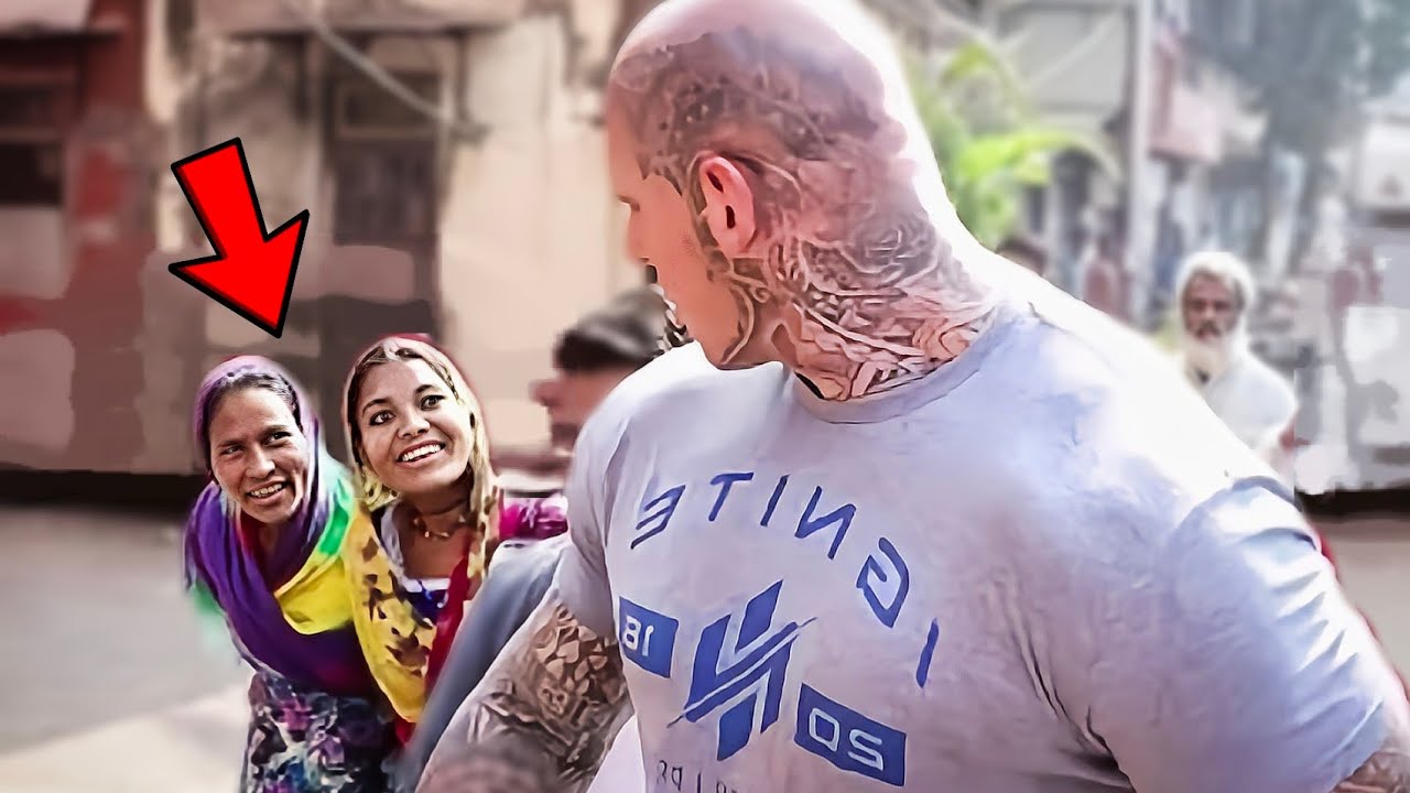 When Biggest Bodybuilder Goes In Public 😍 Crazy Reactions 😱